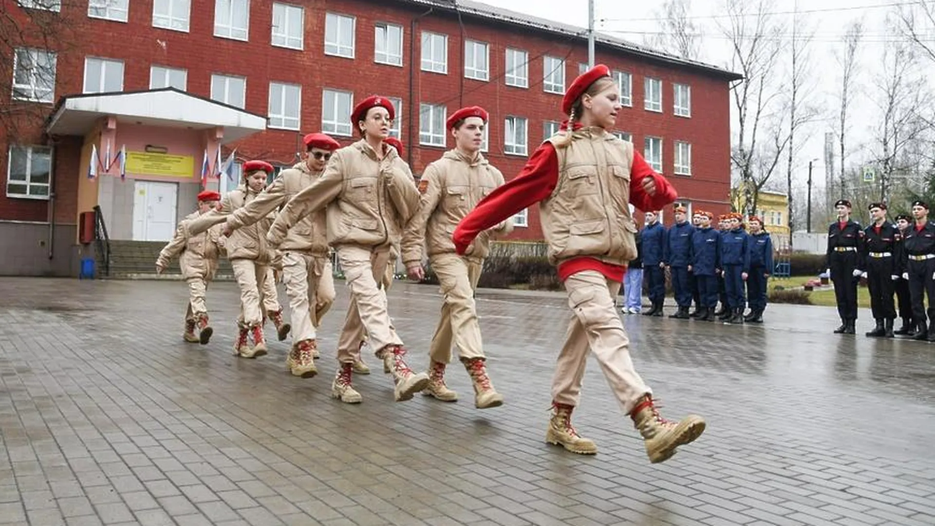 В Мытищах прошли соревнования юных пожарных