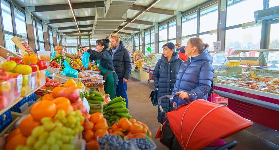 Продукты на рынке. Рынок еды. Ярмарки выходного дня в нижнем новгороде 2022. Возле ярмарки. Ярмарка ряды общепит.