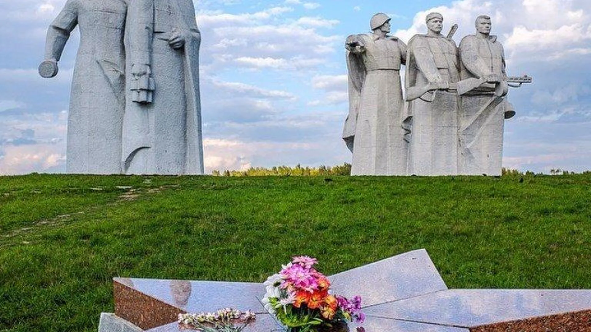 Подмосковное БТИ отремонтирует почти 40 мемориалов ко Дню Победы