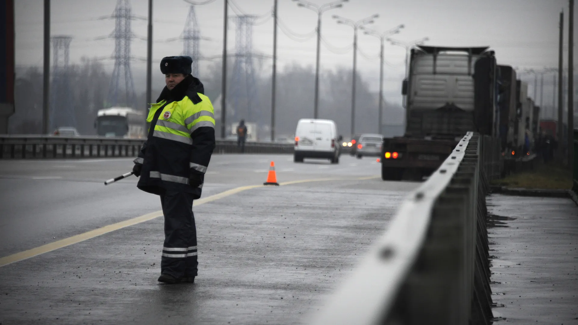 В Москве произошло ДТП с участием двух грузовиков