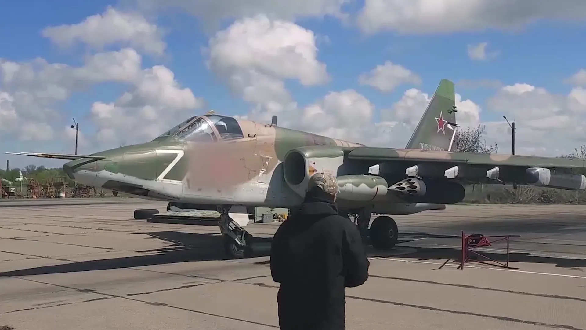 Минобороны опубликовало видео с Су-25, сорвавшими ротацию подразделений ВСУ