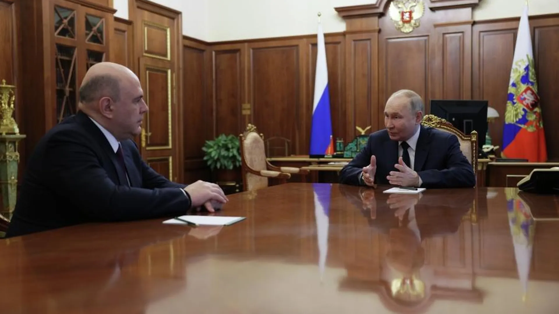 Мишустин встретился с Путиным и начал встречи с фракциями Госдумы