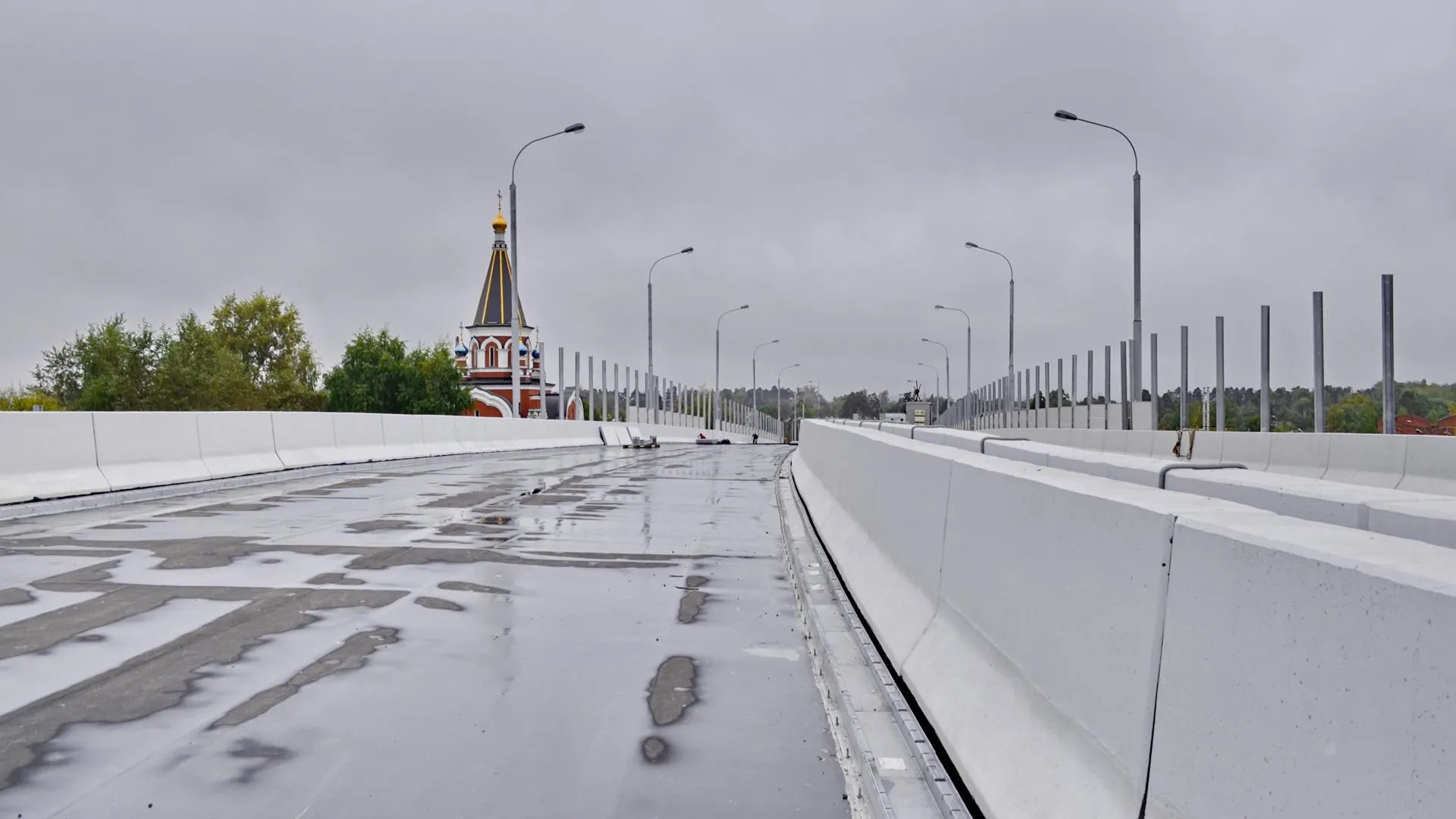 Салтыковский путепровод через железную дорогу в Балашихе готов на 95%
