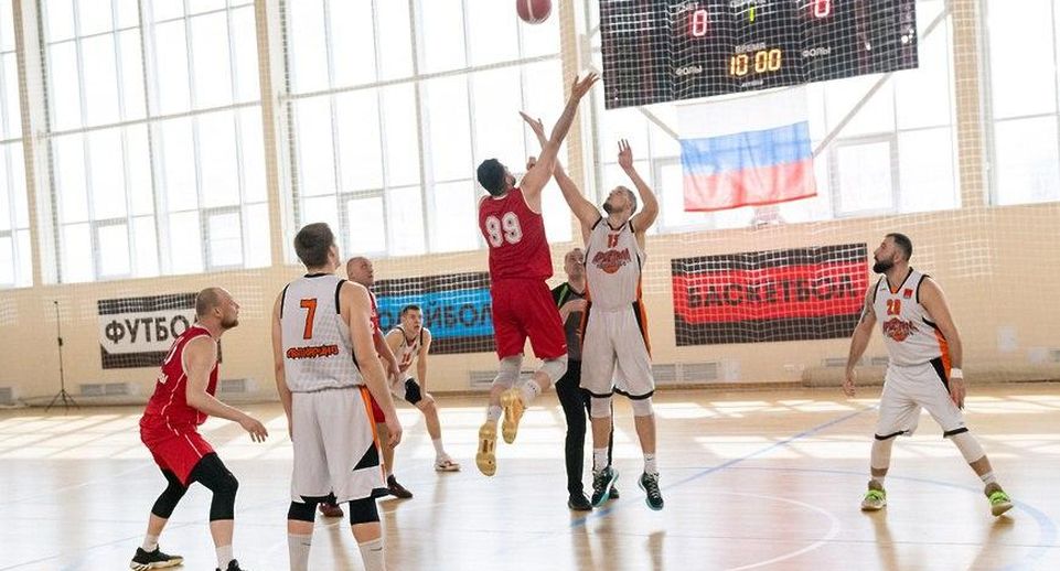 В Лыткарине прошел матч полуфинала чемпионата любительских команд по баскетболу