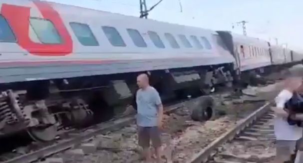 Шокированный очевидец рассказал о первых минутах катастрофы с поездом под Волгоградом