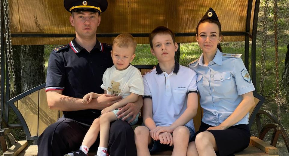Более 20 семейных пар служат в правоохранительных органах Ленинского округа