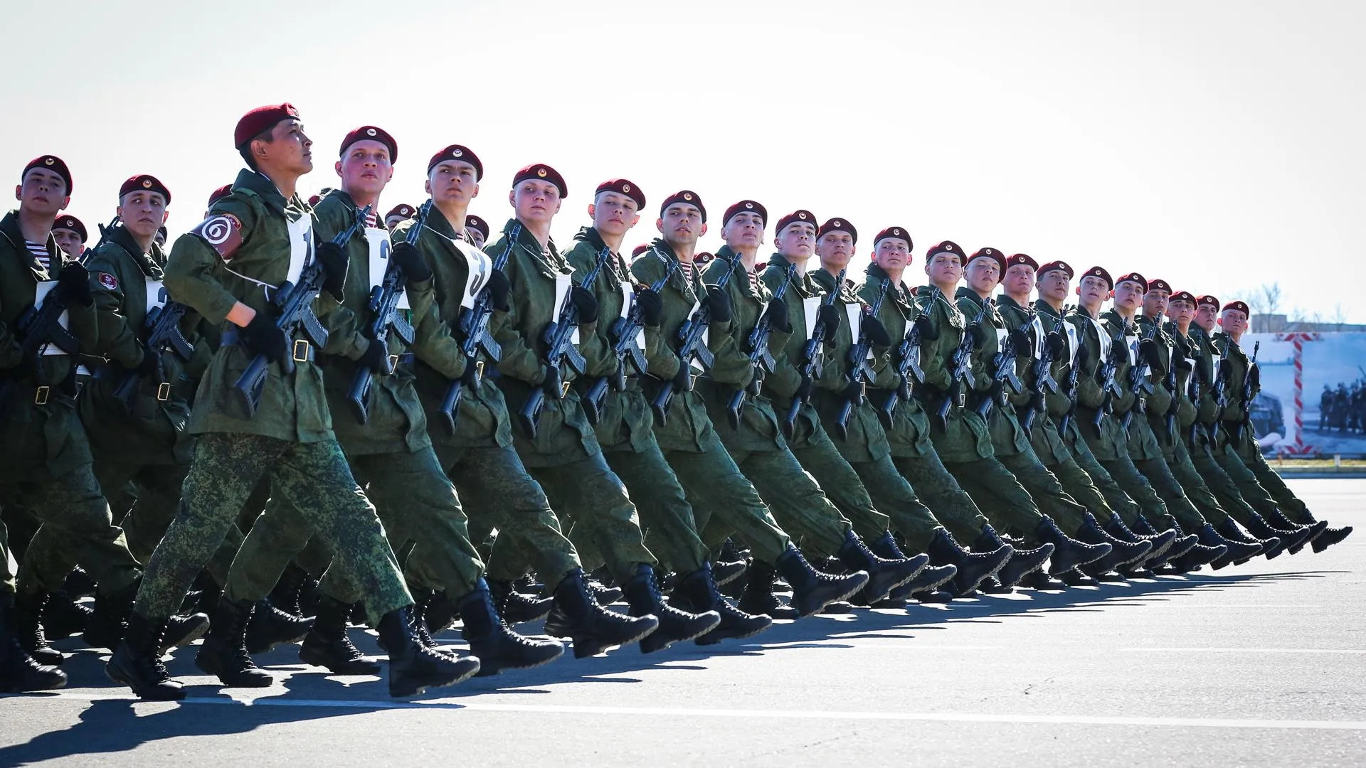 Военнослужащие дивизии имени Дзержинского в Балашихе подготовились к параду  Победы | РИАМО