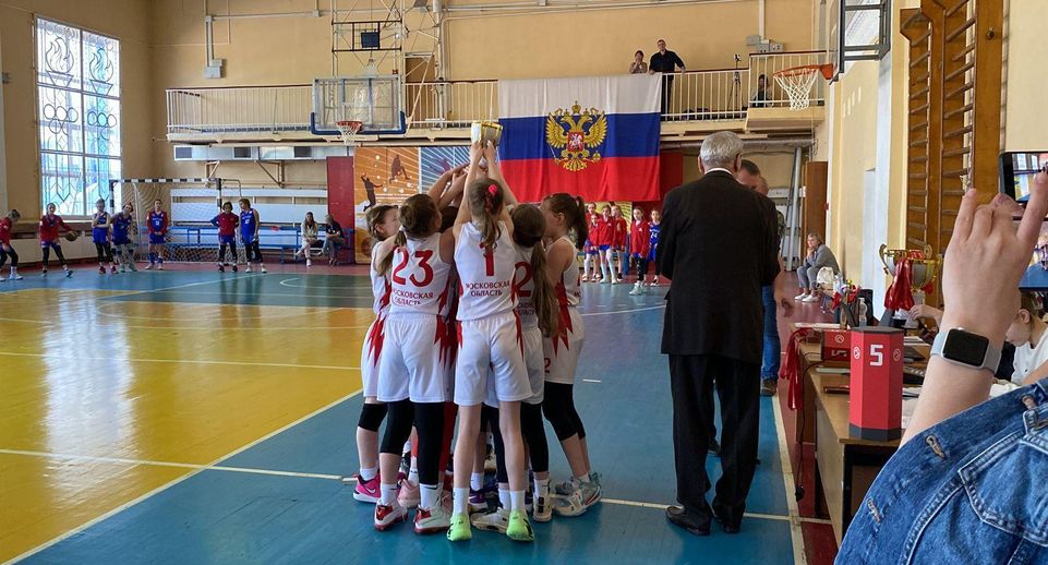 Баскетболистки из Ленинского округа получили награды на Первенстве Московской области