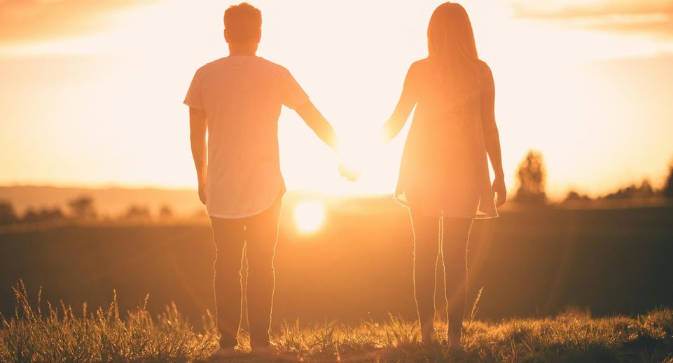 Психолог Хакимов объяснил, как любовь разрушает дружбу