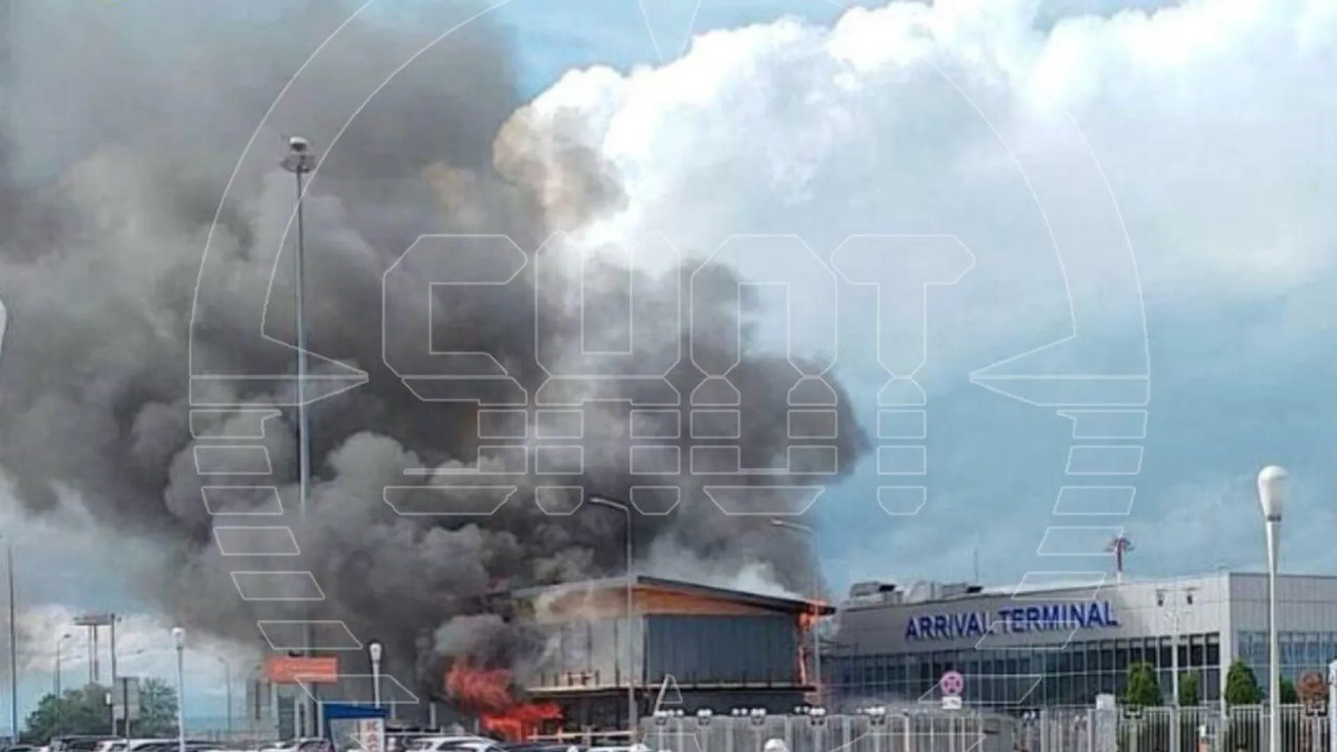 Пожар в кафе на территории аэропорта Минеральных Вод полностью потушен
