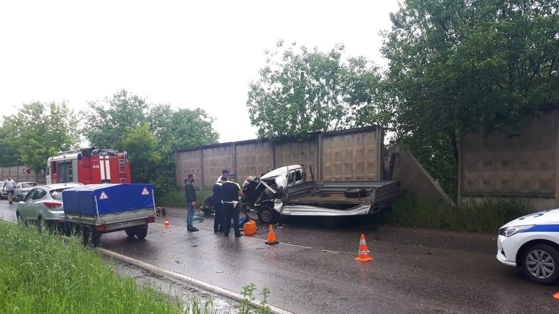 В Подольске спасатели деблокировали водителя из искореженного в ДТП  автомобиля | РИАМО в Подольске