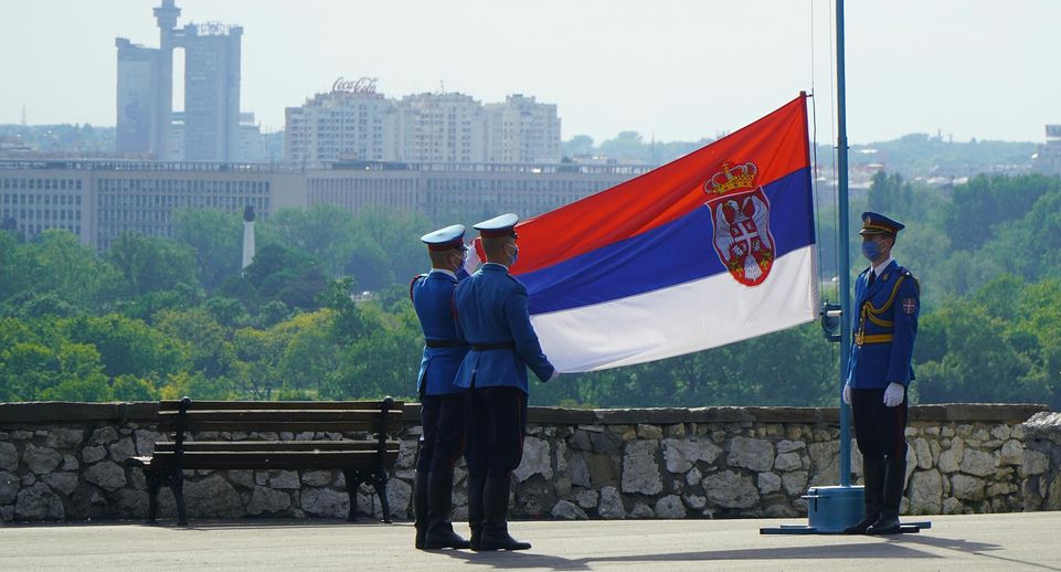 Политолог: Сербия остается верным союзником России вопреки западному давлению