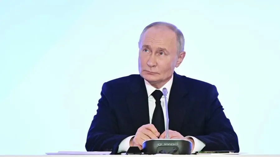 Путин поручил развить программу «Сделано в России»