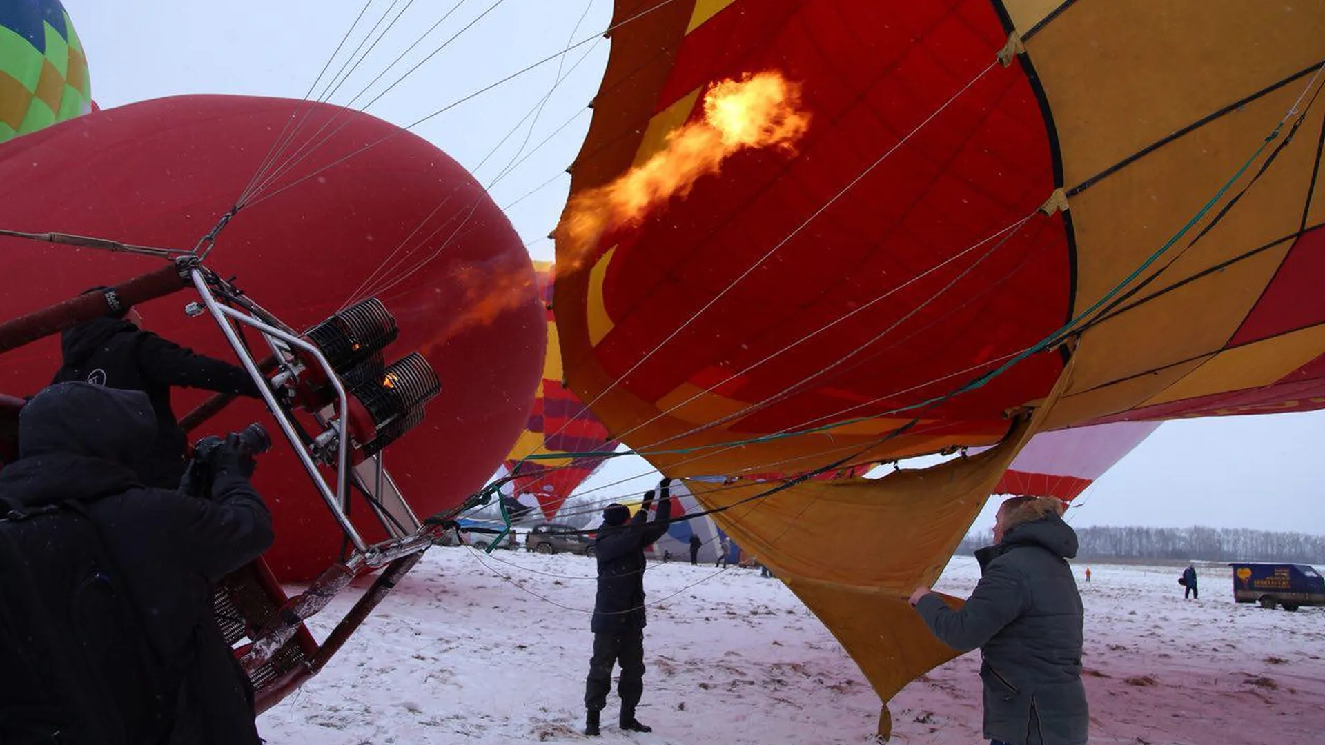 Названы лучшие места для полетов на воздушных шарах в Подмосковье в День всех влюбленных