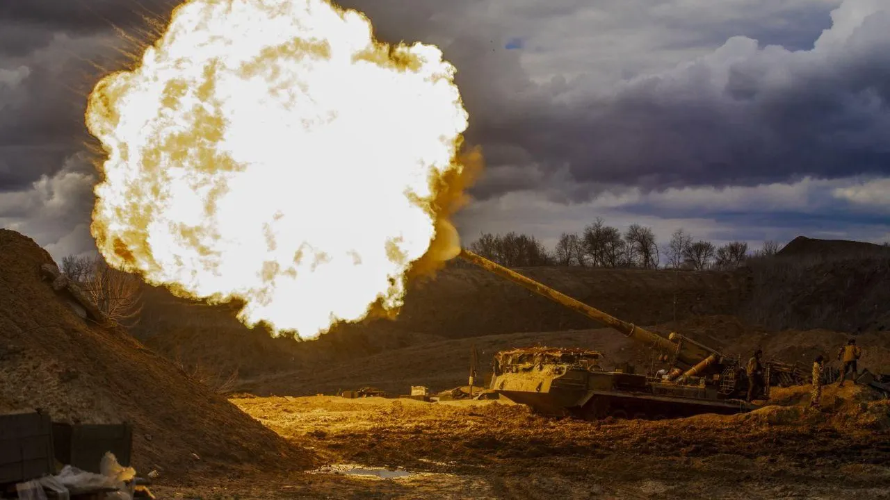 Sky News: РФ производит артиллерийские снаряды в три раза быстрее, чем Запад