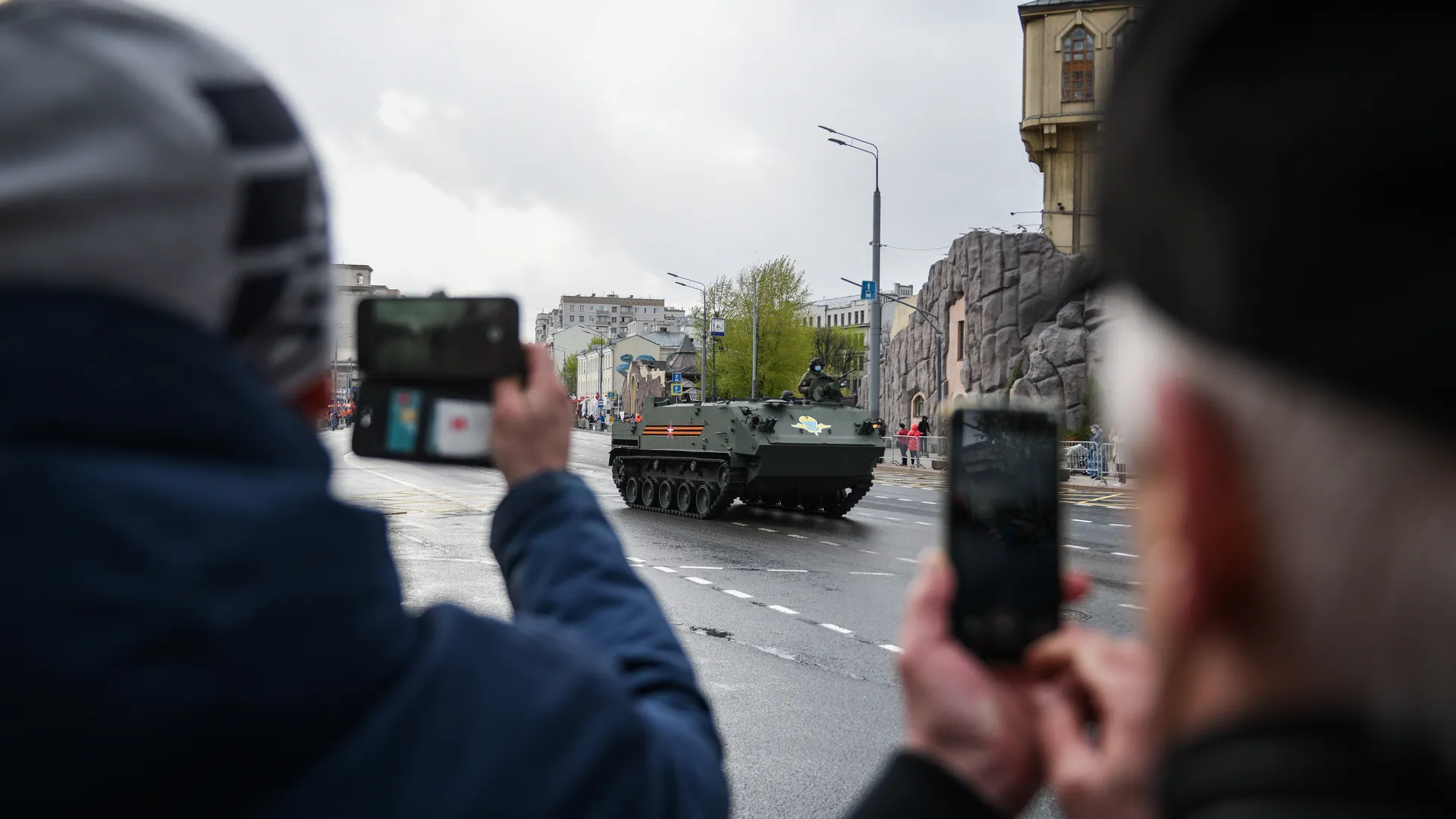 В Москве 23 апреля изменится схема движения транспорта из-за репетиции парада