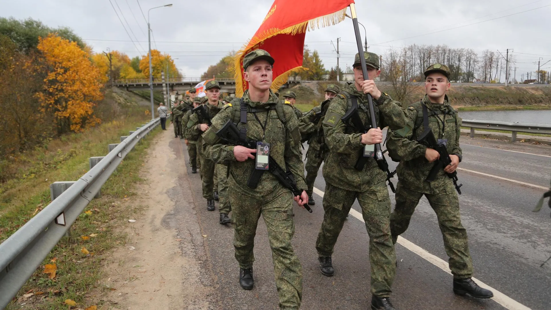 Марш кремлевских курсантов проходит в Подмосковье