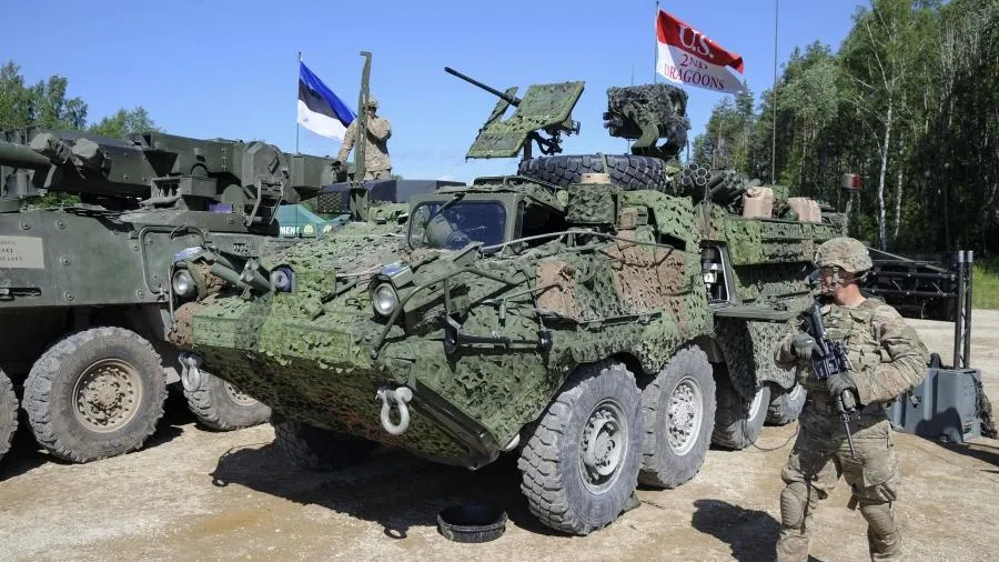 Эстония развернет военную базу в Нарве на границе с Россией