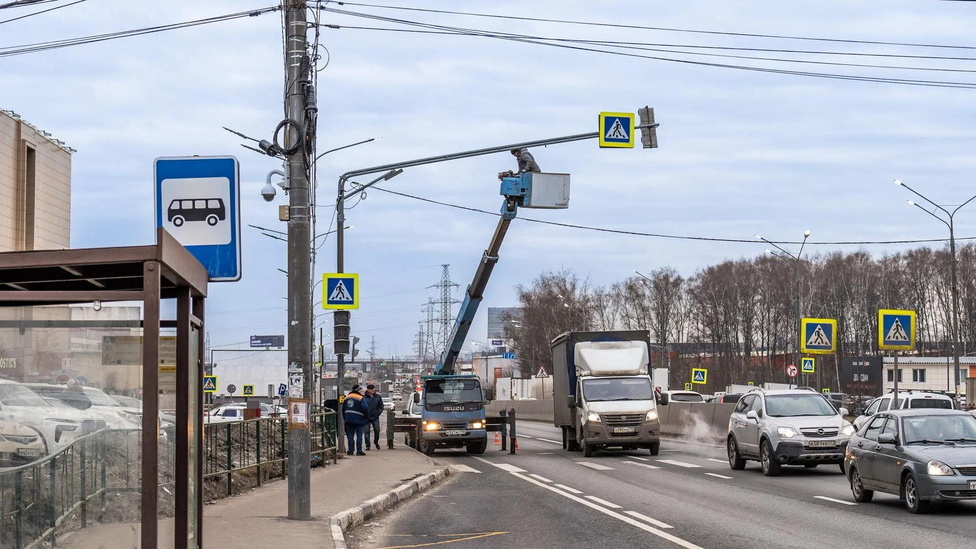 Дорожники Подмосковья отремонтировали светофоры в девяти округах