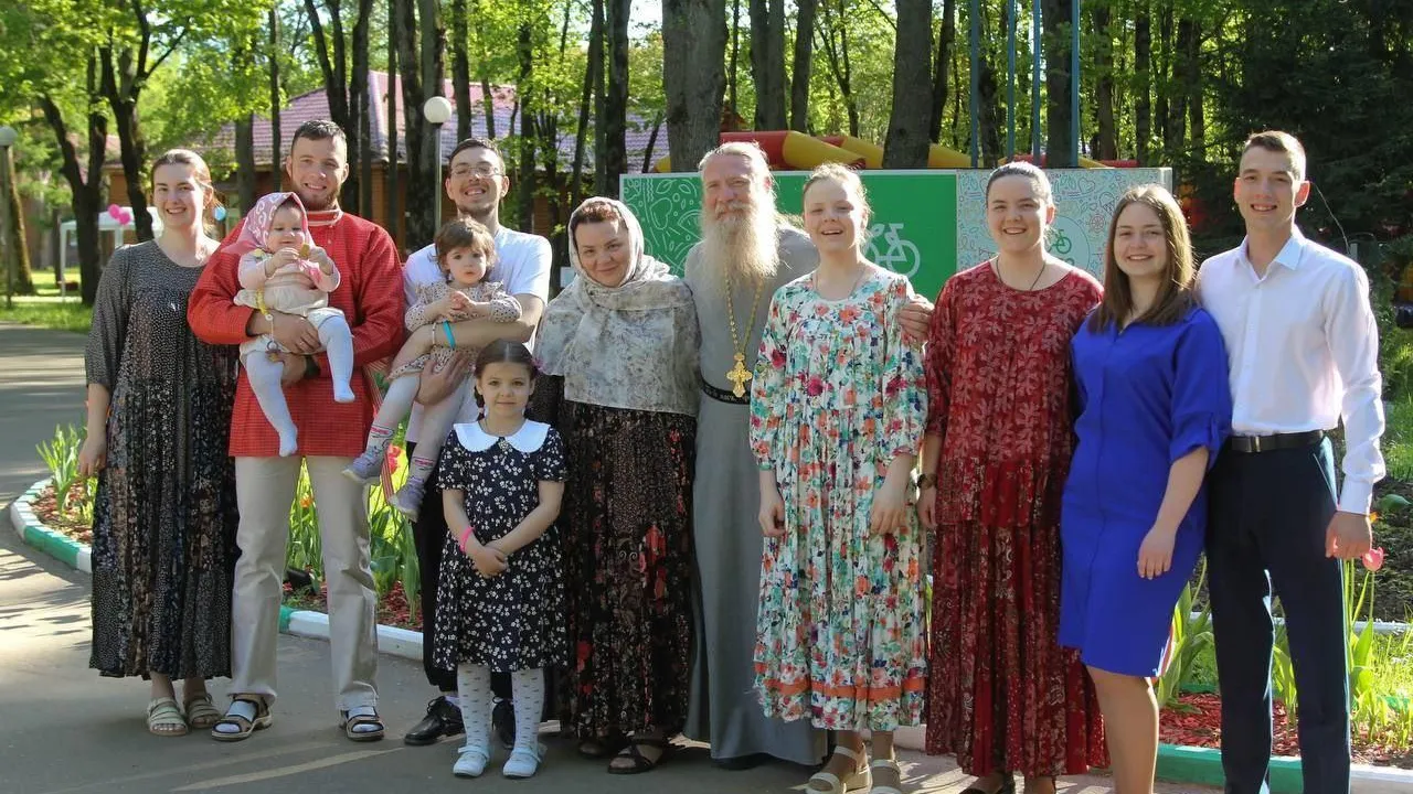 Семья из Серпухова победила в региональном этапе конкурса «Семья года»
