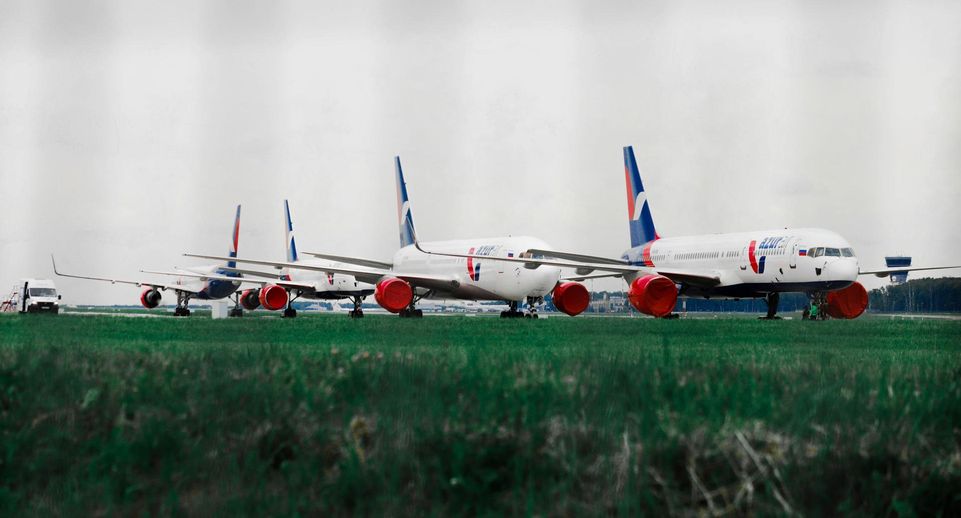 Azur Air объяснила задержку вылета в Анталью из Москвы заменой самолета
