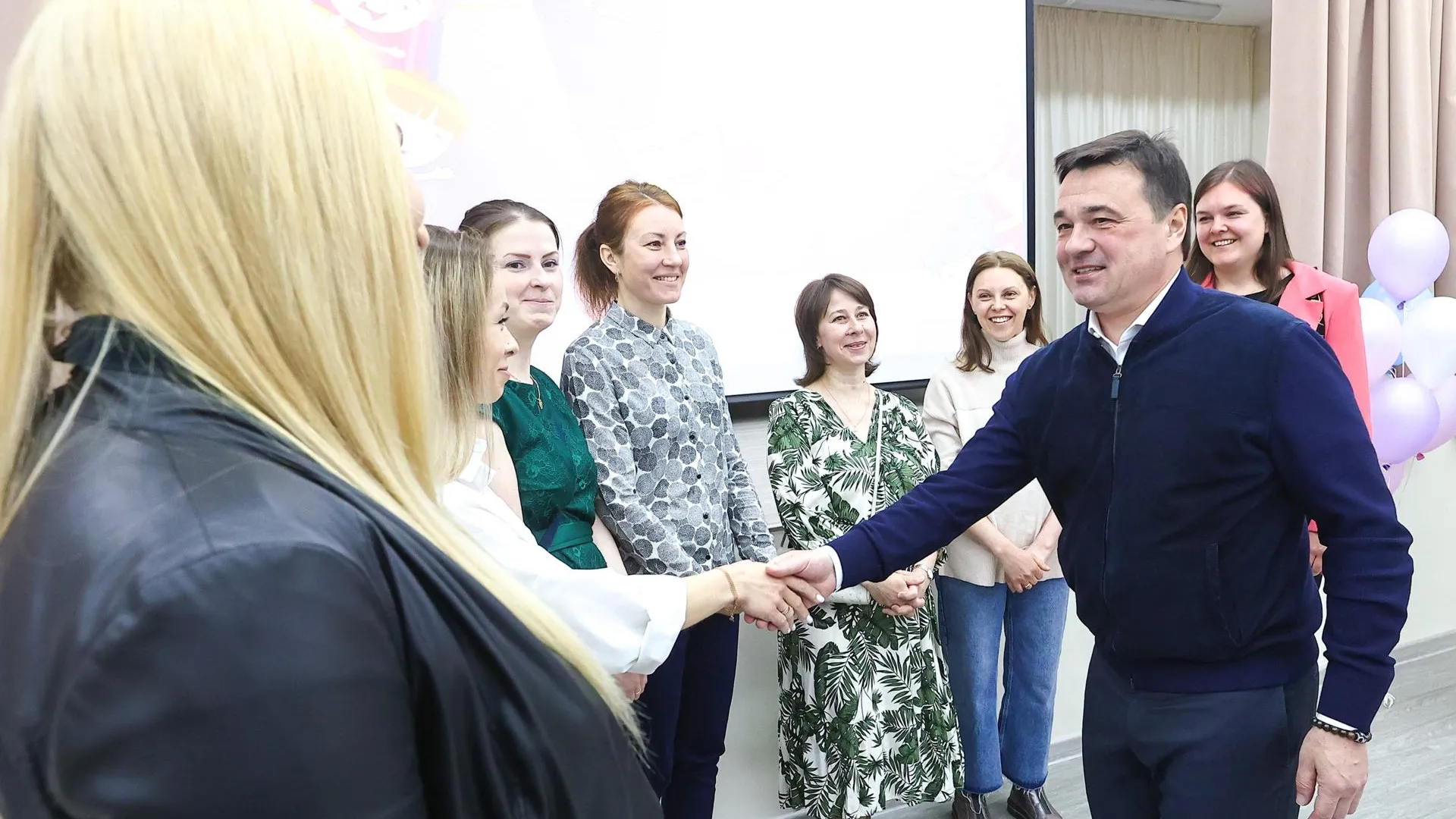 Губернатор Андрей Воробьев на открытии нового детского сада в микрорайоне Опалиха