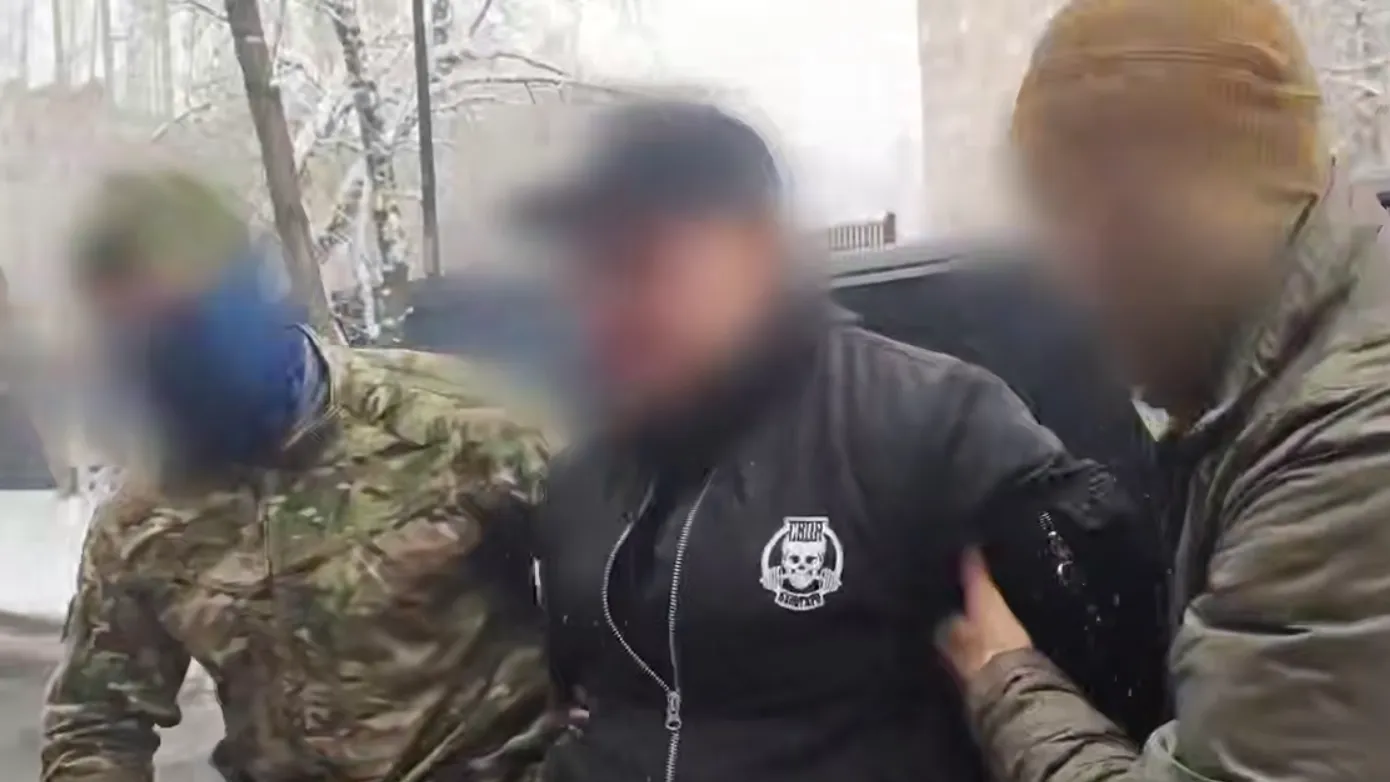 В Москве ритуальщик с часами за 40 млн платил силовикам за наводки на покойников