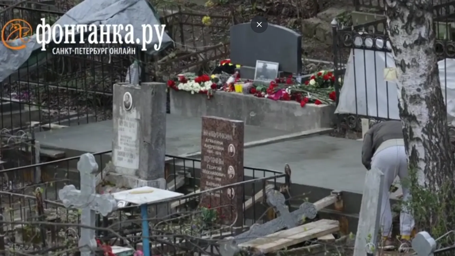 «Фонтанка»: могилу основателя ЧВК «Вагнер» Евгения Пригожина залили бетоном