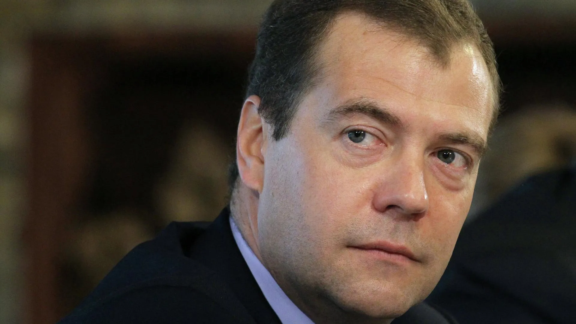 Медведев назвал пенсионный маневр самым трудным решением за десятилетия