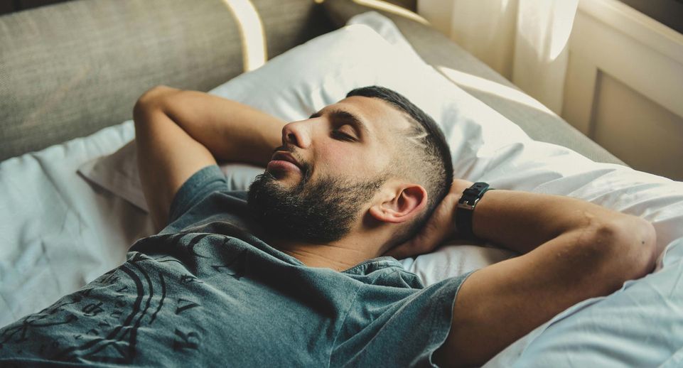 Бьюти-блогер Горбунова: аромат лаванды поможет улучшить качество сна