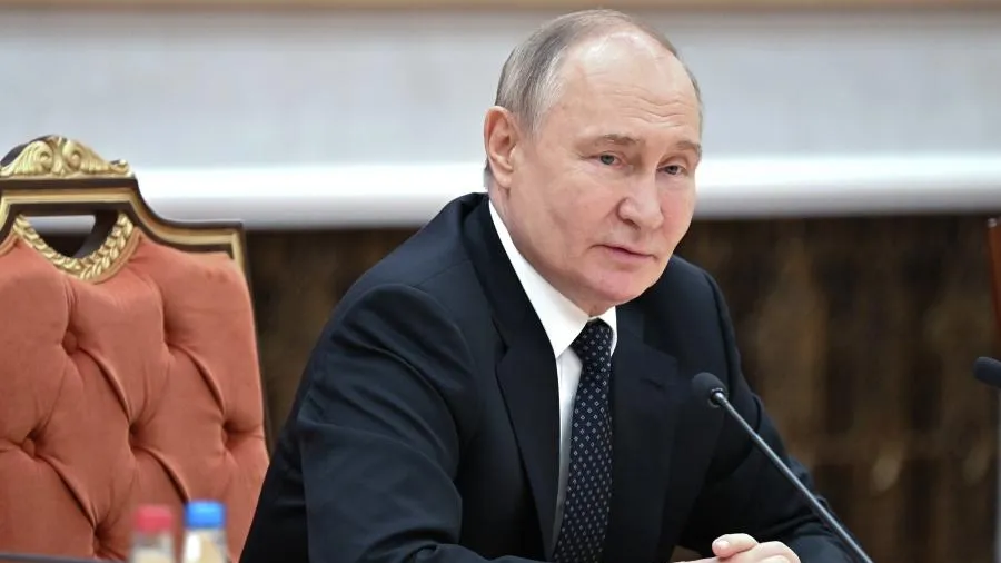 Путин: РФ соблюдает обязательства в области ядерного вооружения