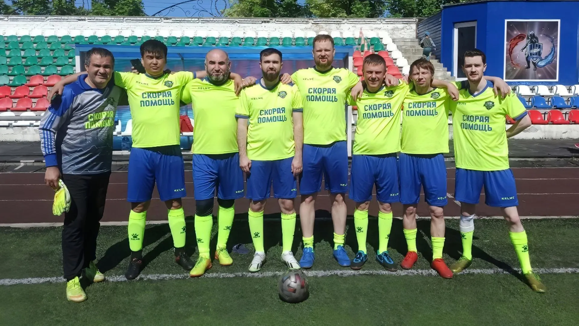 Медработники Подмосковья приняли участие в турнире по мини-футболу