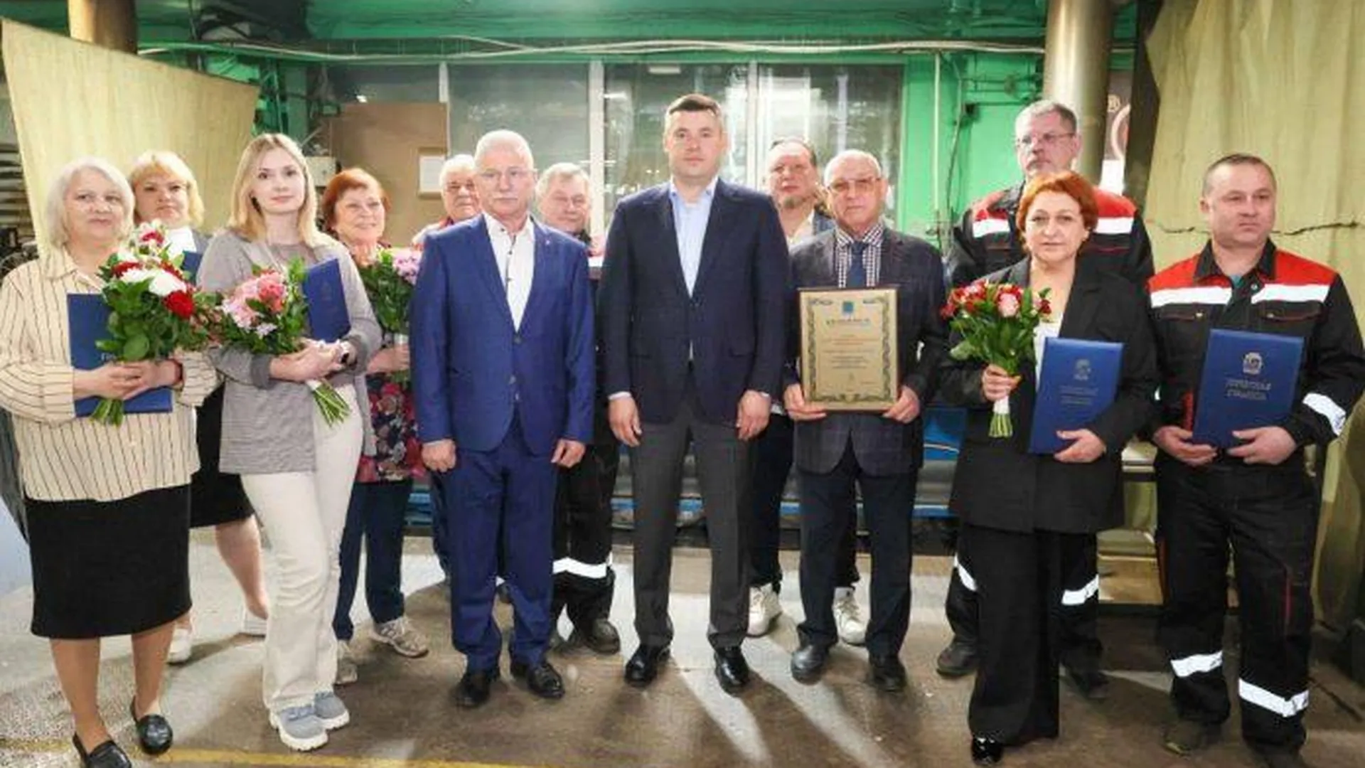 Сотрудников «Инжкомцентр ВВД» Подольска поздравили с юбилеем предприятия