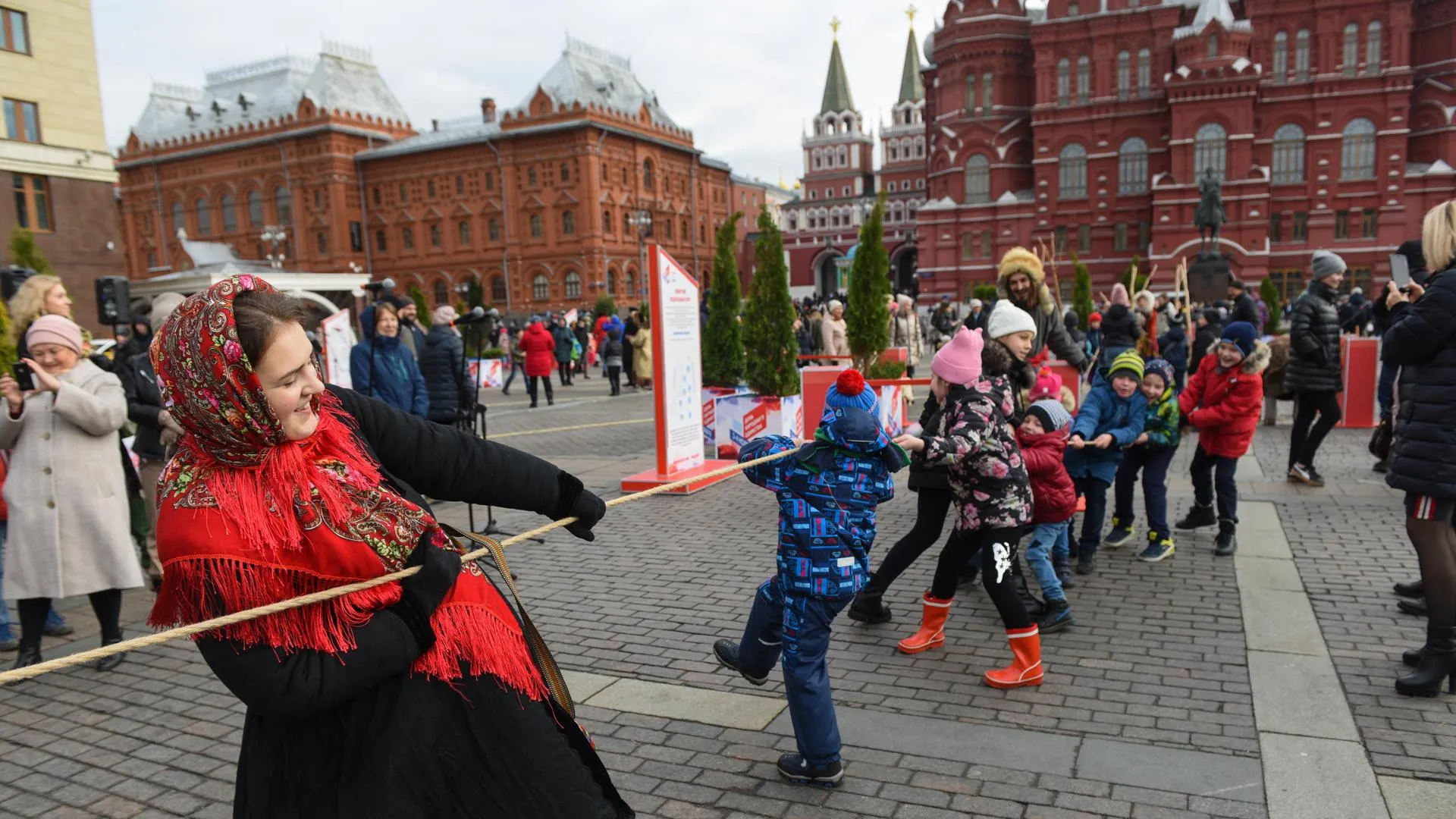 Россияне отпразднуют День народного единства в понедельник