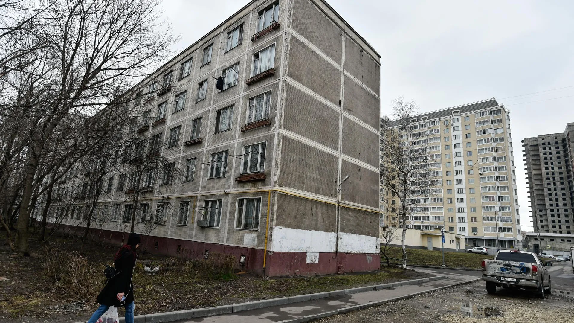 Наш район превратится в муравейник» — чего боятся жильцы сносимых  пятиэтажек | РИАМО | РИАМО