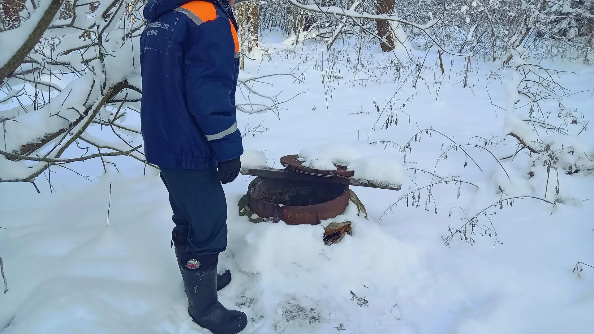 Аварийно‑восстановительная служба проверила систему канализования в Красногорске