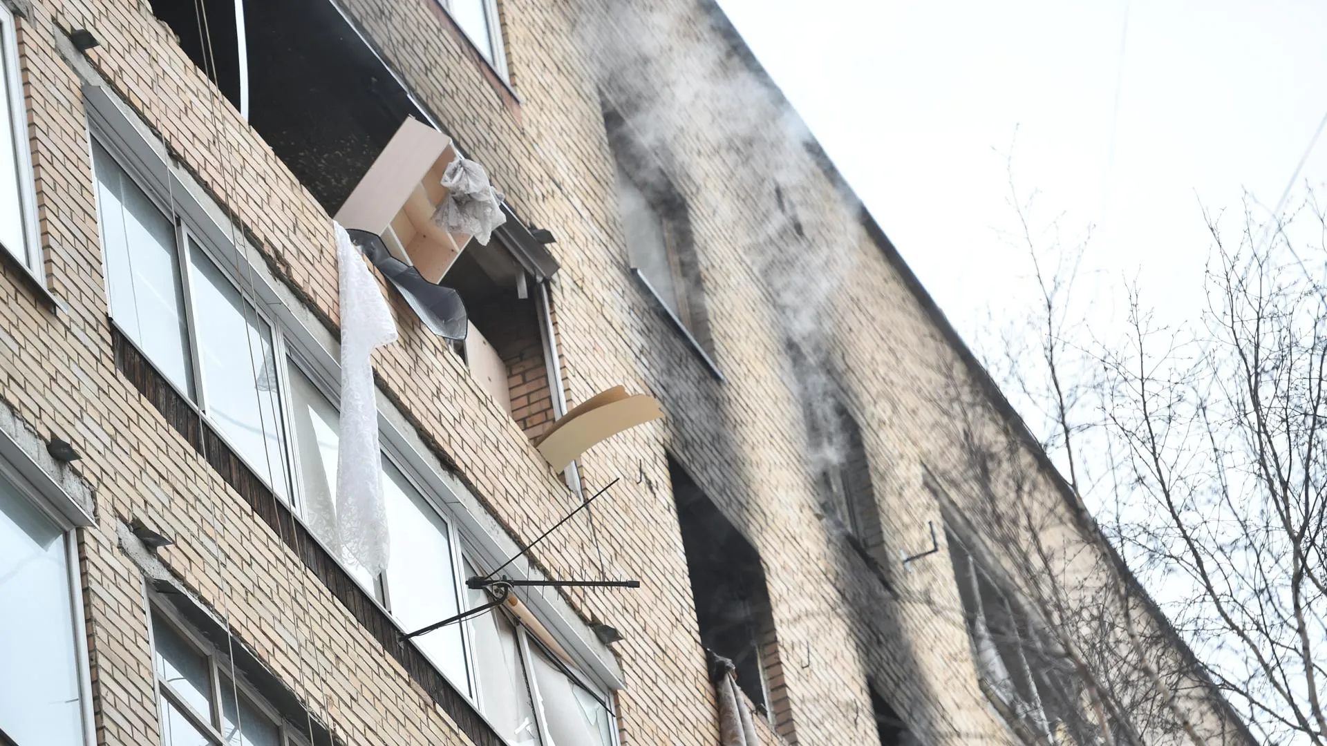 Кадры с места взрыва в жилом доме в Химках​