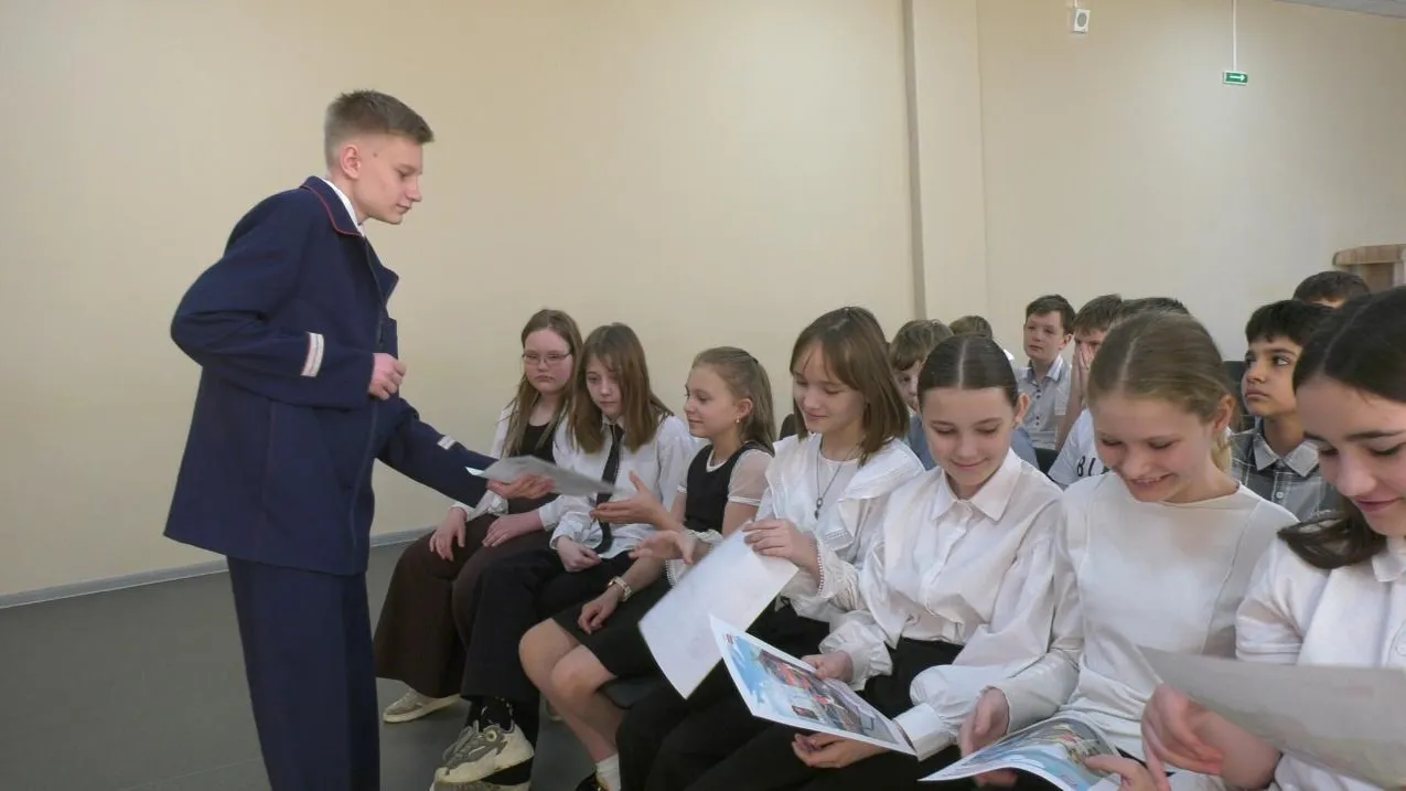 Юный железнодорожник из Егорьевска проводит для школьников уроки безопасности