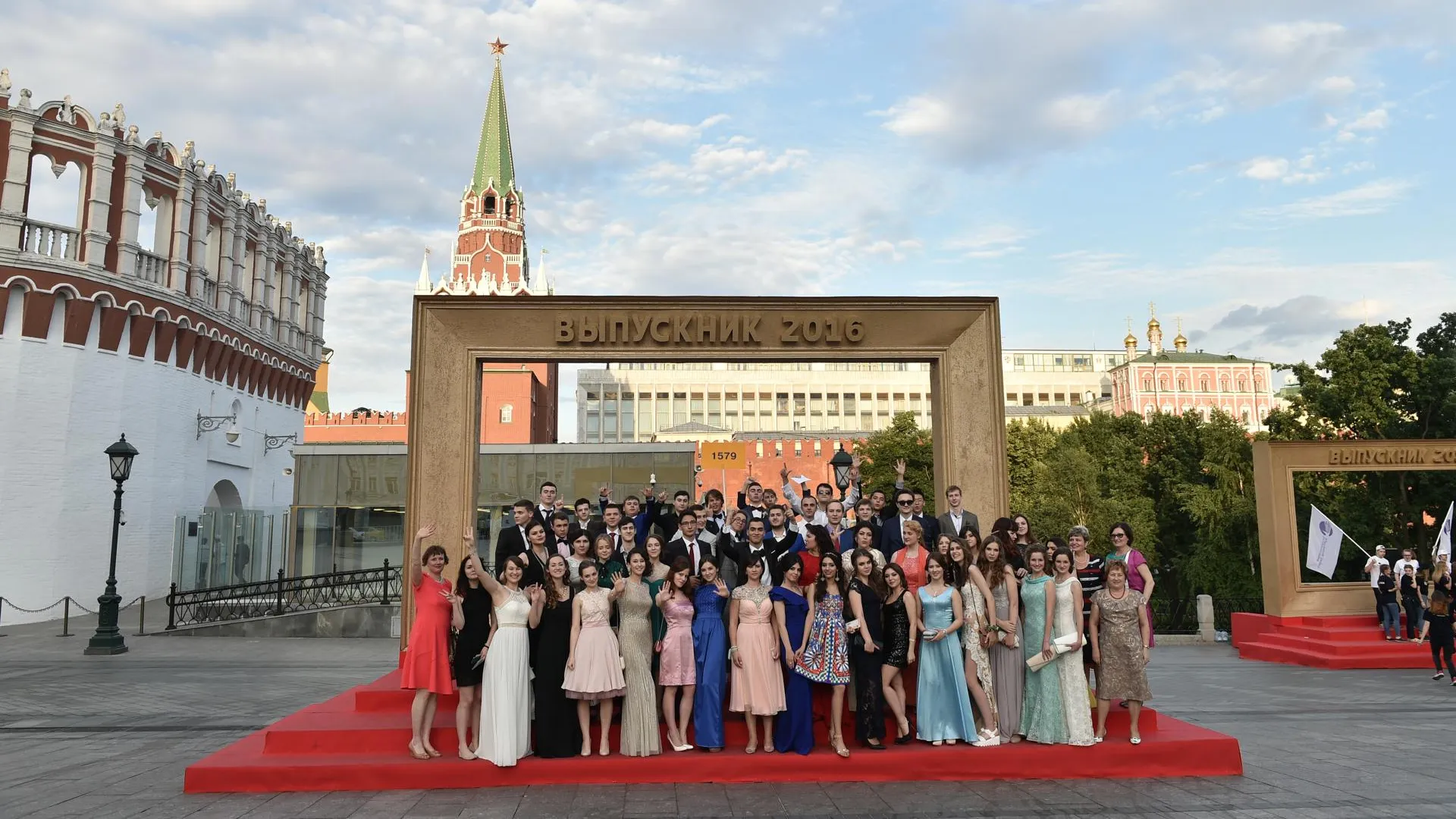 Как прошли выпускные в Москве в 2016 году