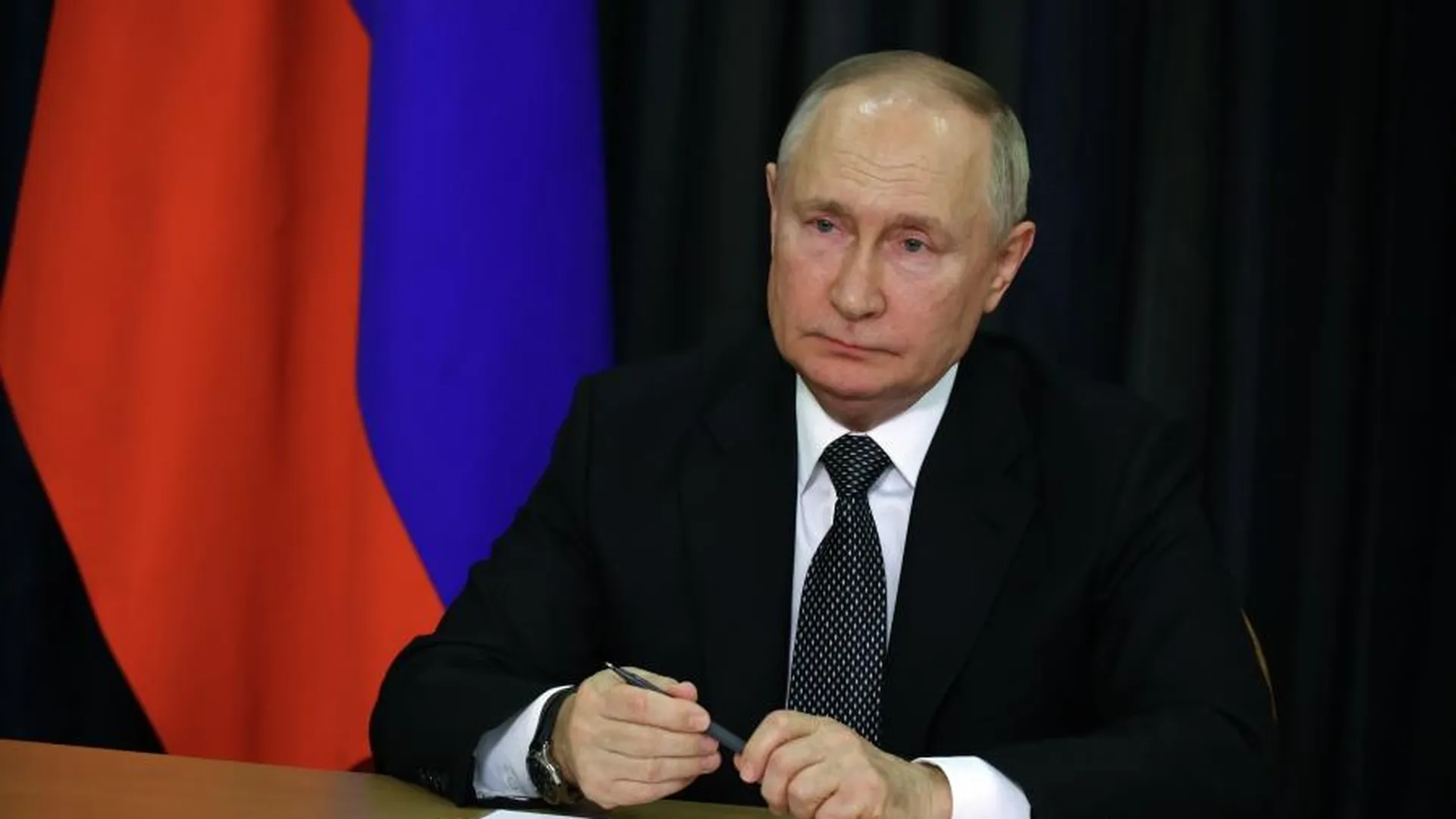 Путин поручил продлить «Семейную ипотеку» до 2030 года