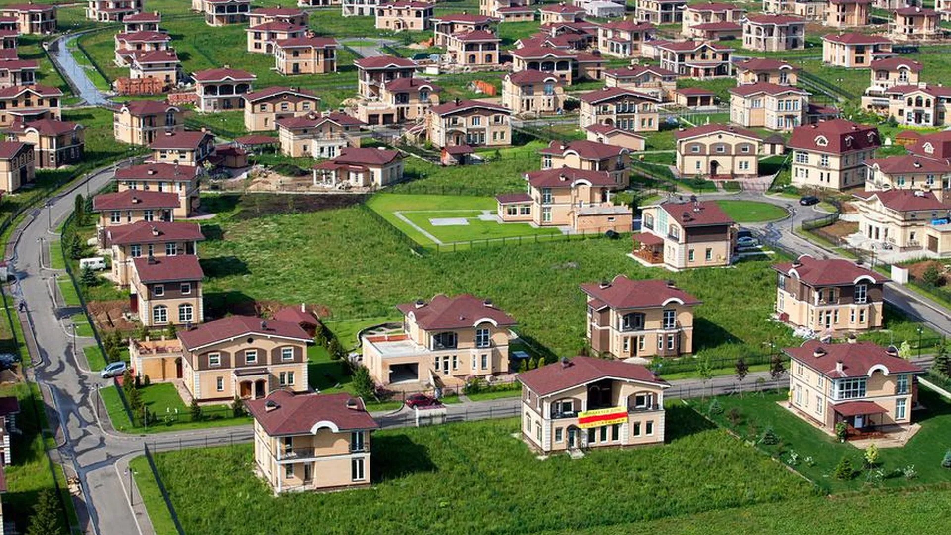 Проекты жилых поселков. Жилой поселок это. Знаменское поле коттеджный поселок. Малоэтажный поселок. Жилой поселок это.