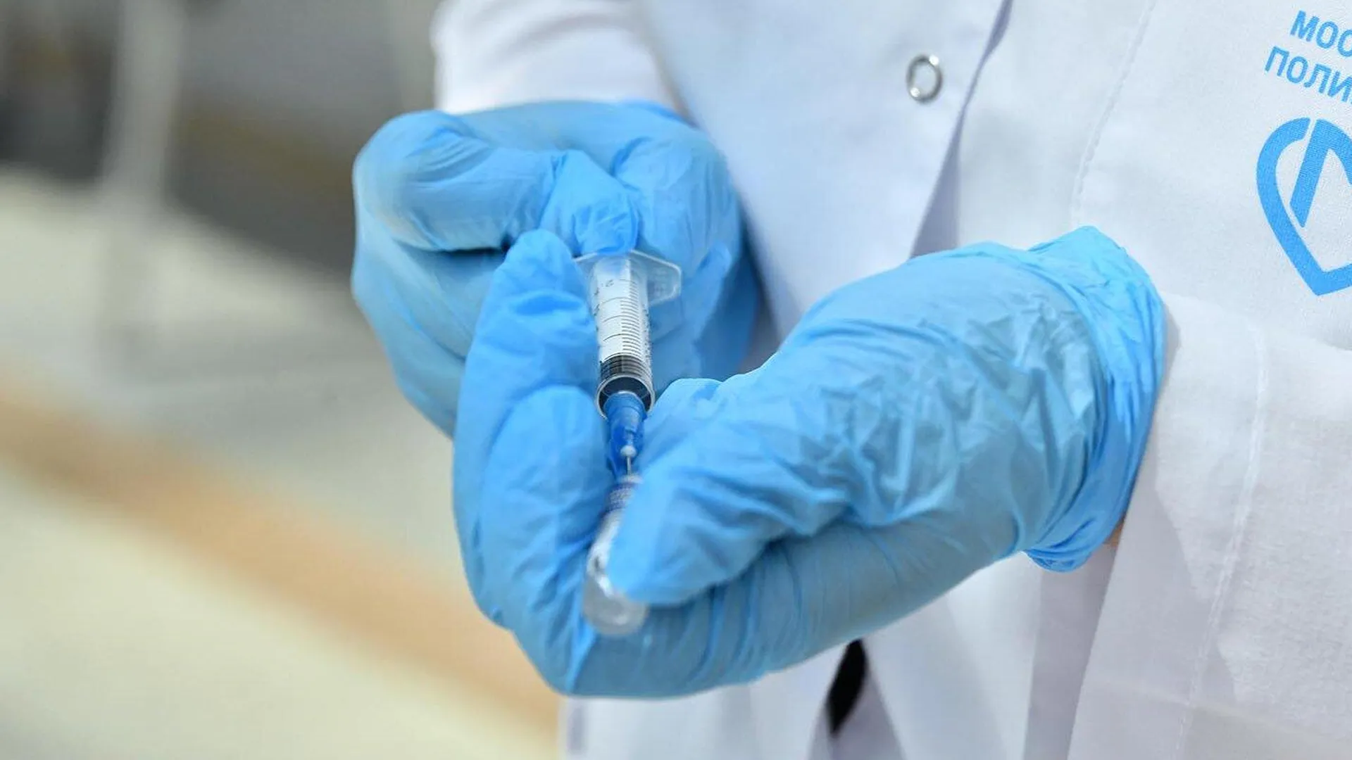 Эпидемиолог рассказал, для кого создают вакцину от оспы обезьян