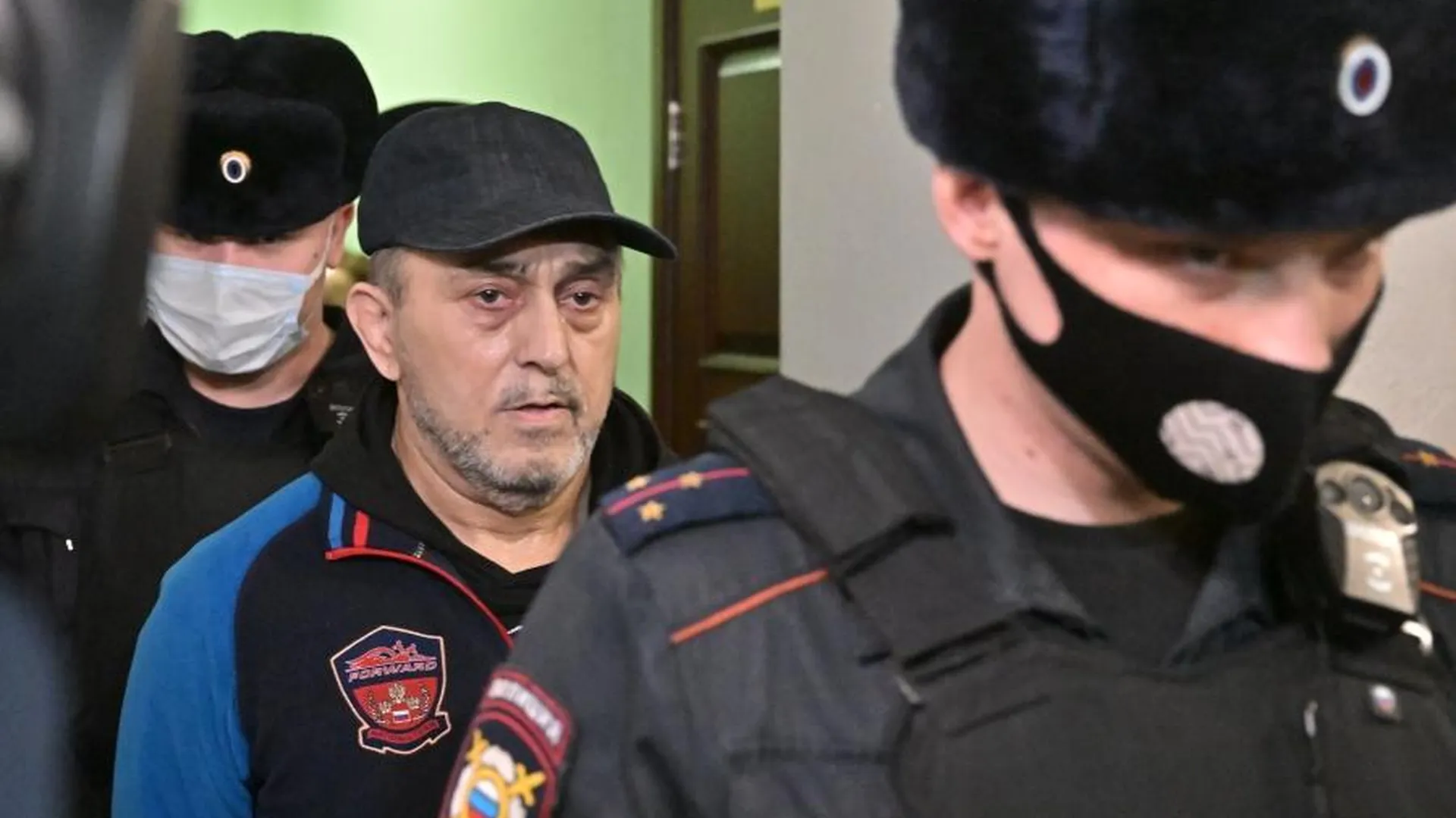 Экс‑полицейский Исаев получил пожизненный срок по делу о терактах в метро Москвы в 2010 г