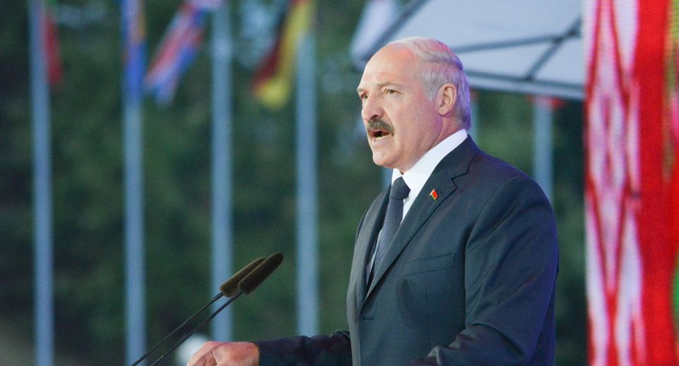 Лукашенко: цель Запада — захватить «хотя бы кусочек» Белоруссии с помощью солдат