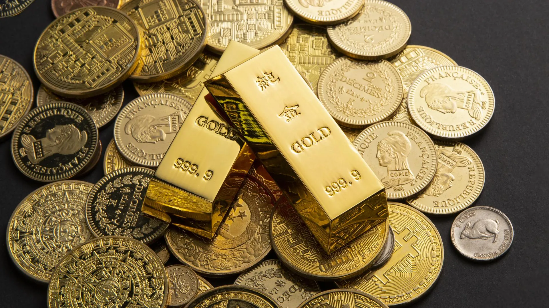 Набиуллина: ЦБ не тратит золотовалютные резервы на поддержание курса рубля