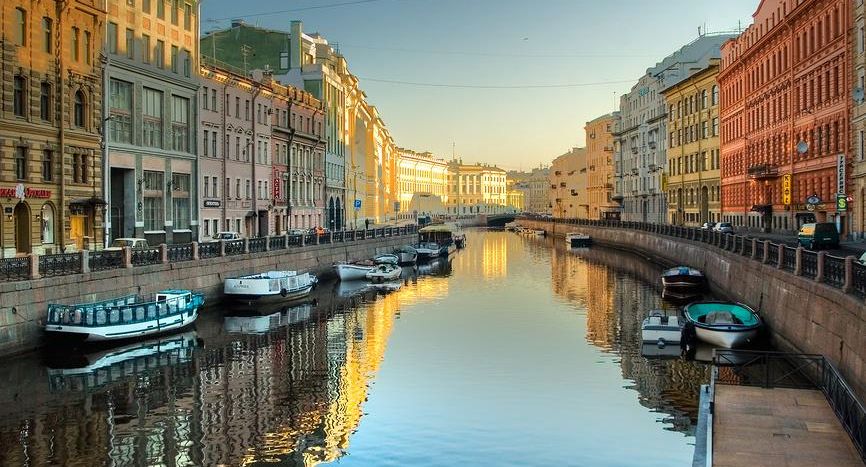 В Петербурге организатор прогулок по крышам подозревается в крупной краже