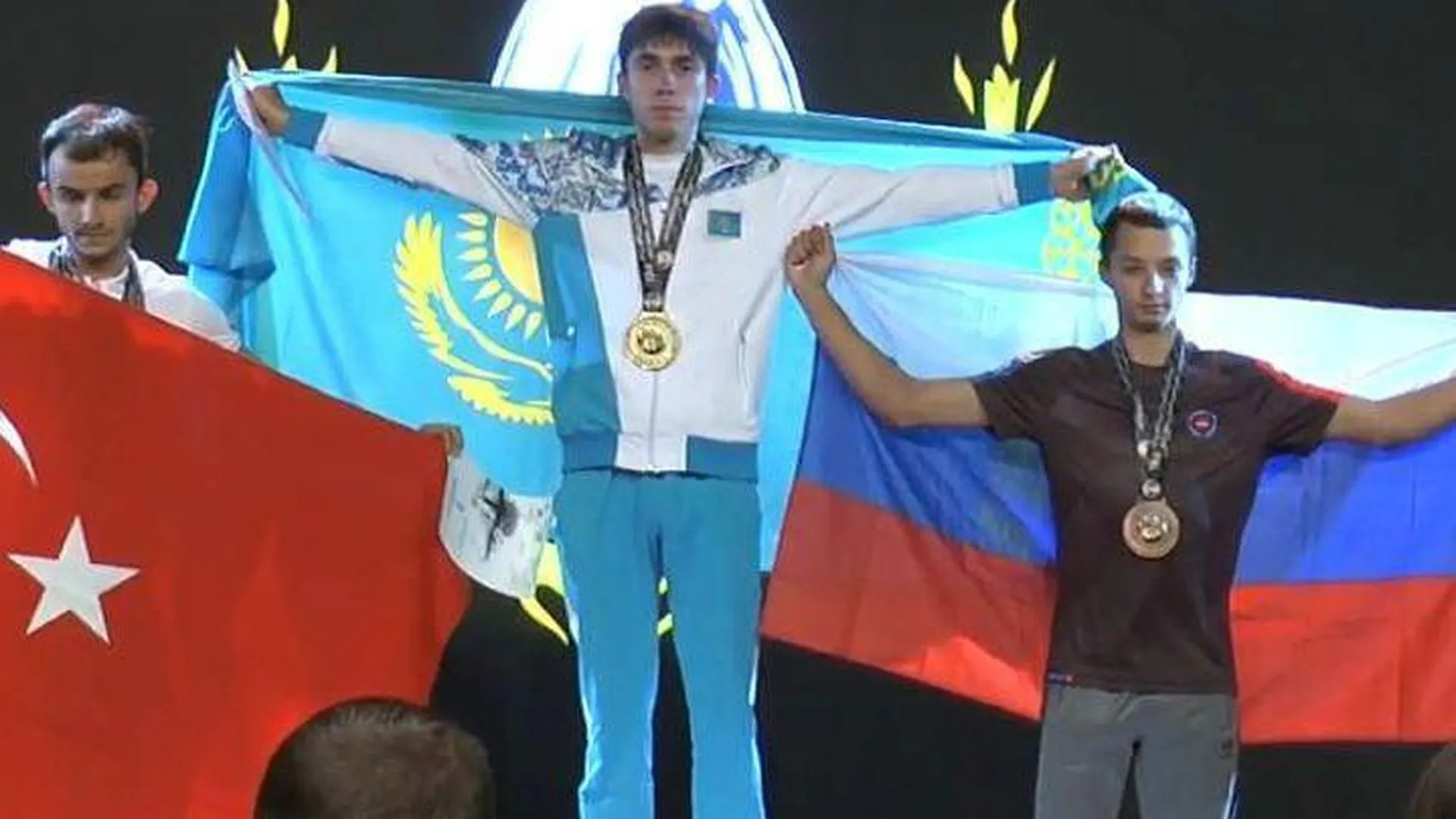 Армрестлер из Подмосковья стал бронзовым призером чемпионата мира