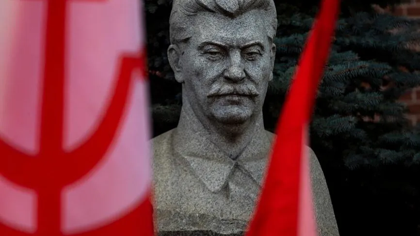 В Вологде торжественно открыли памятник Иосифу Сталину