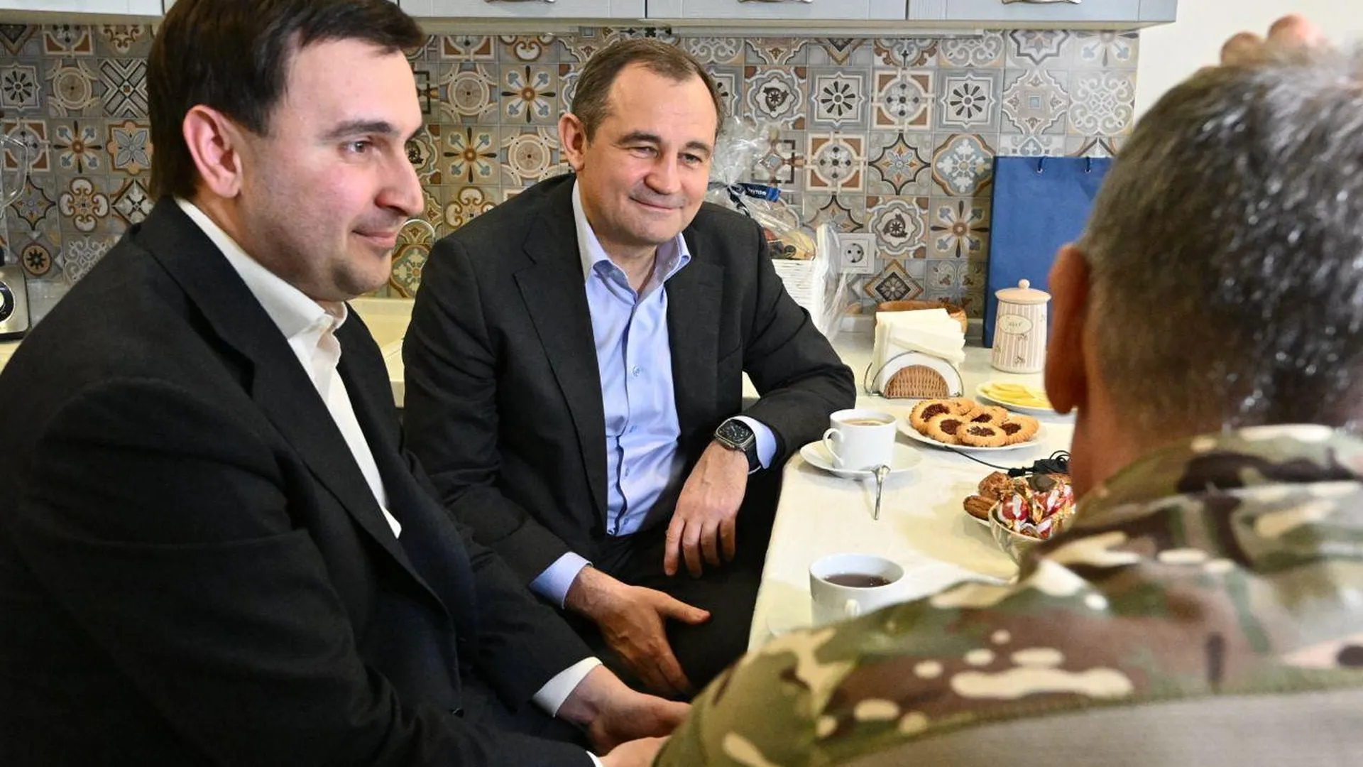 Председатель Мособлдумы Брынцалов встретился с участником СВО в Реутове