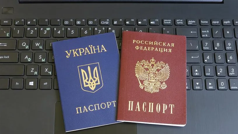 Украинца дважды не пустили в Россию из-за контактов в его телефоне